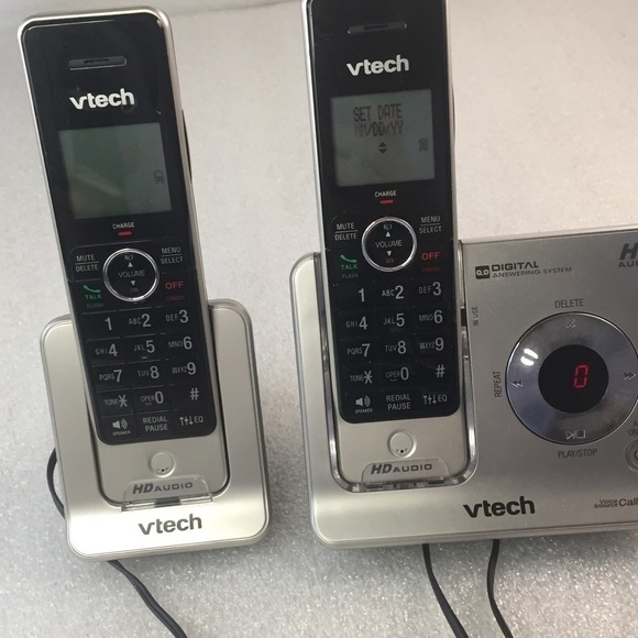 Vtech DECT 6.0 Digital Answering System with Speakerphone HD audio 2 handsets - Picture 5 of 14